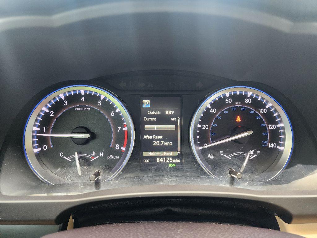 2019 Toyota Highlander XLE - Photo 14