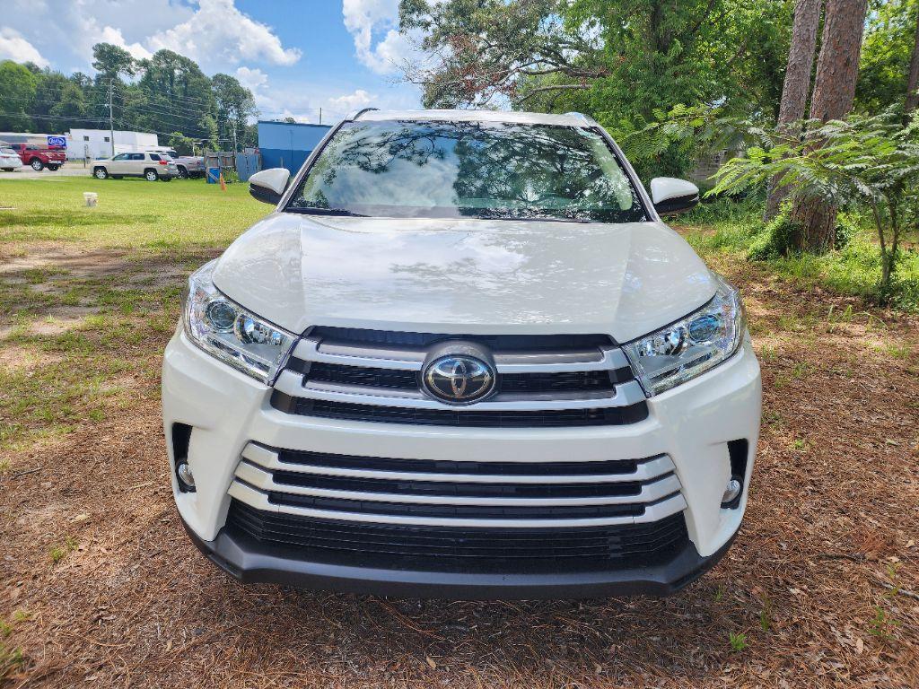 2019 Toyota Highlander XLE - Photo 8