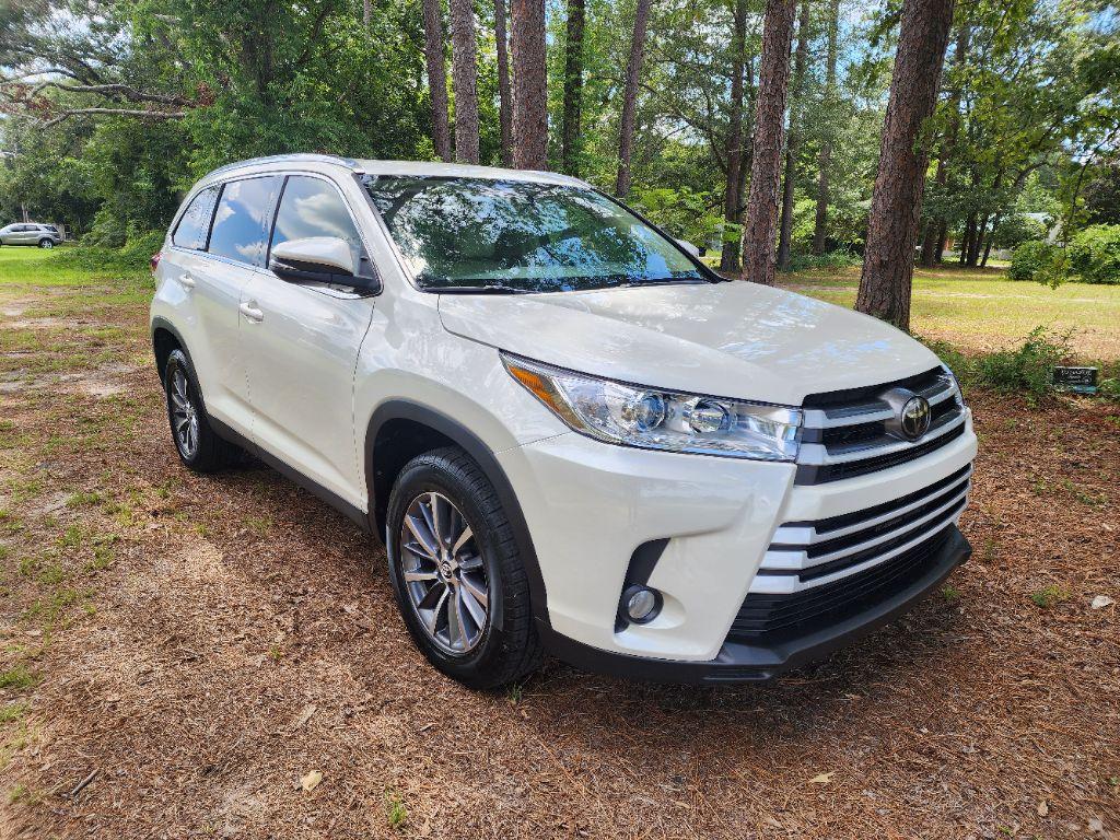 2019 Toyota Highlander XLE - Photo 7