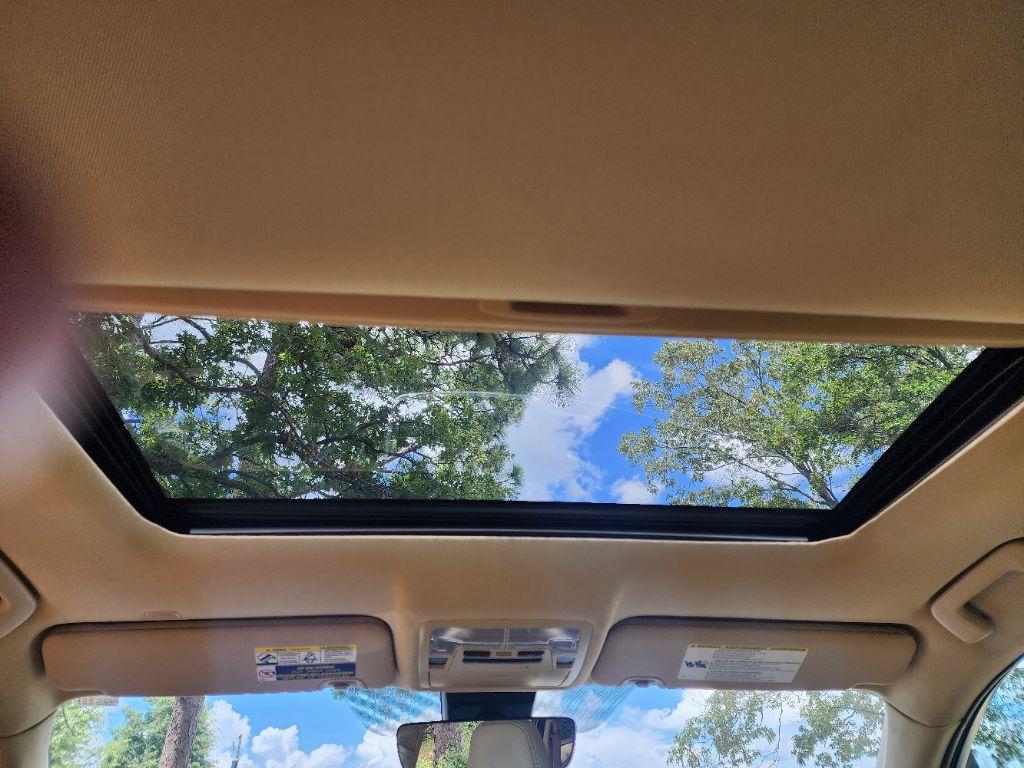 2019 Toyota Highlander XLE - Photo 13