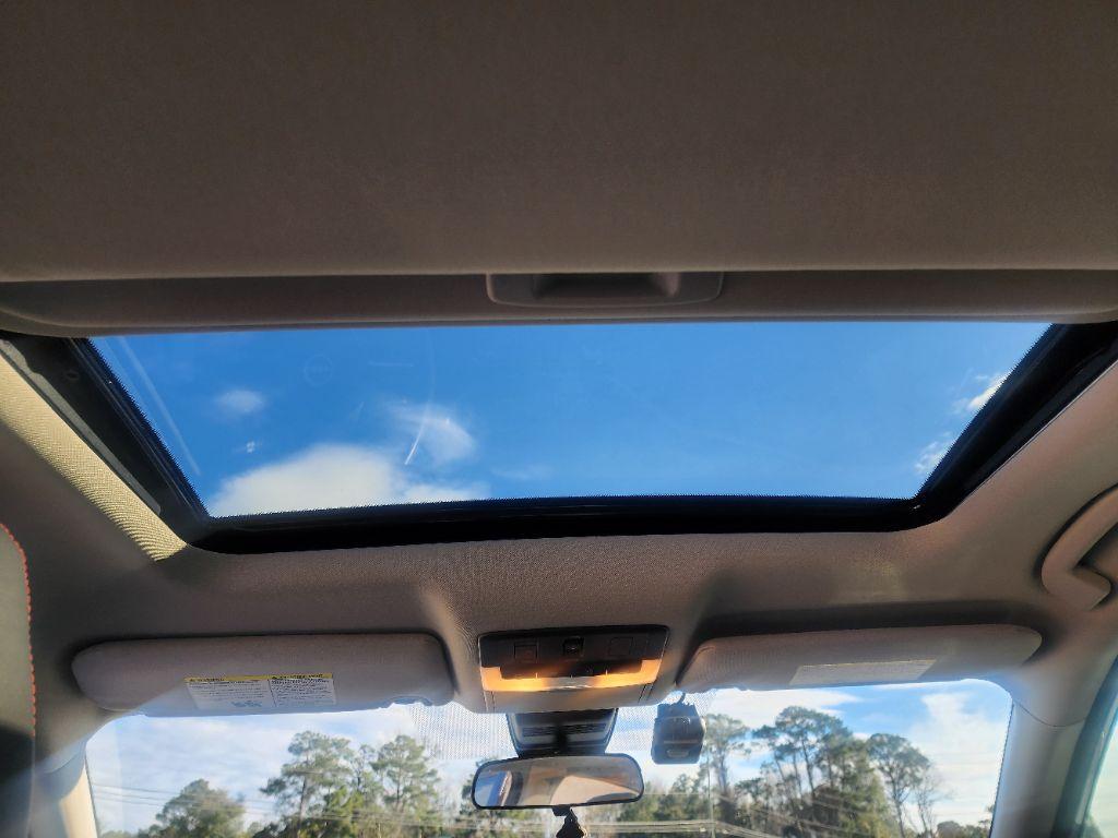 2023 Nissan Altima SR - Photo 11